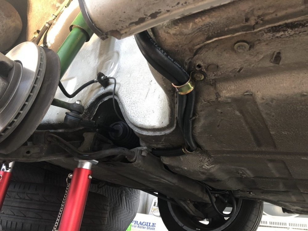 Porsche 911 SC air conditioning installation 13.jpg