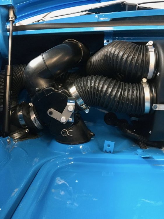 Porsche 911 a c install 4.jpg